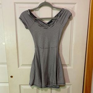 Brandy Melville short sleeve dress
